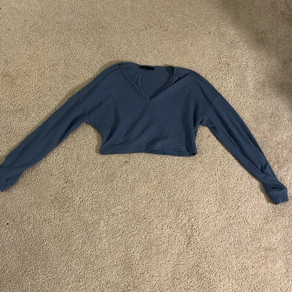 Blue crop top